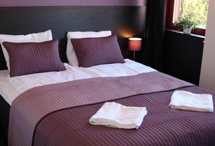 Номер Стандарт, Nacka Stadshotell