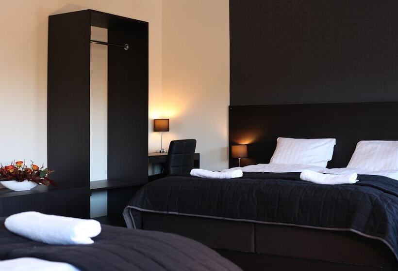 Номер Стандарт Трехместный, Nacka Stadshotell