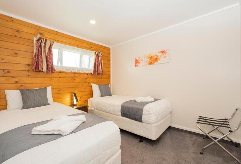 침실 2개 아파트, Tudor Park Motel