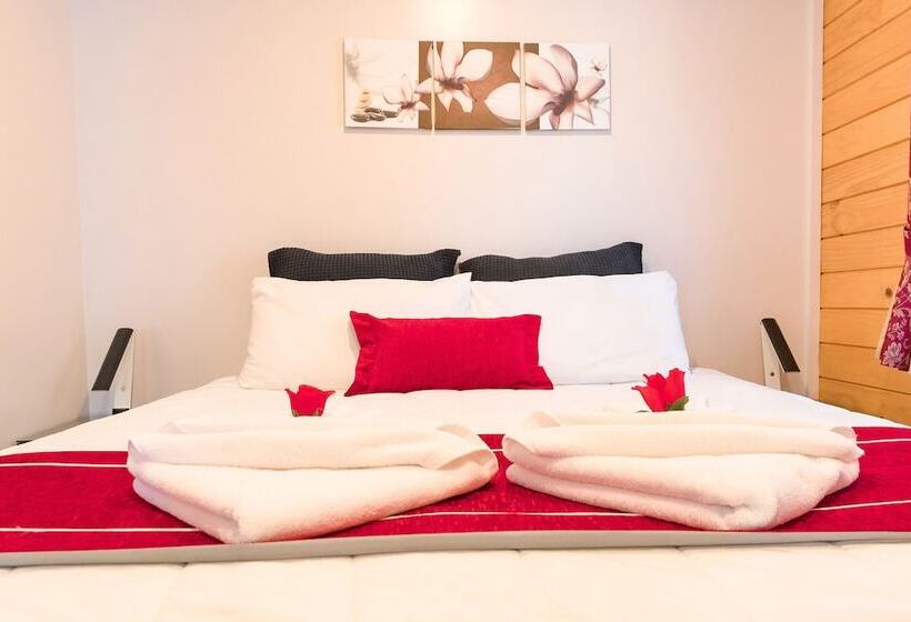 침실 2개 아파트, Tudor Park Motel
