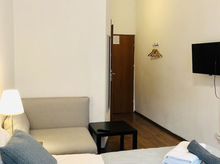 Quarto Triplo Estandar, Krakow Apartments & Rooms