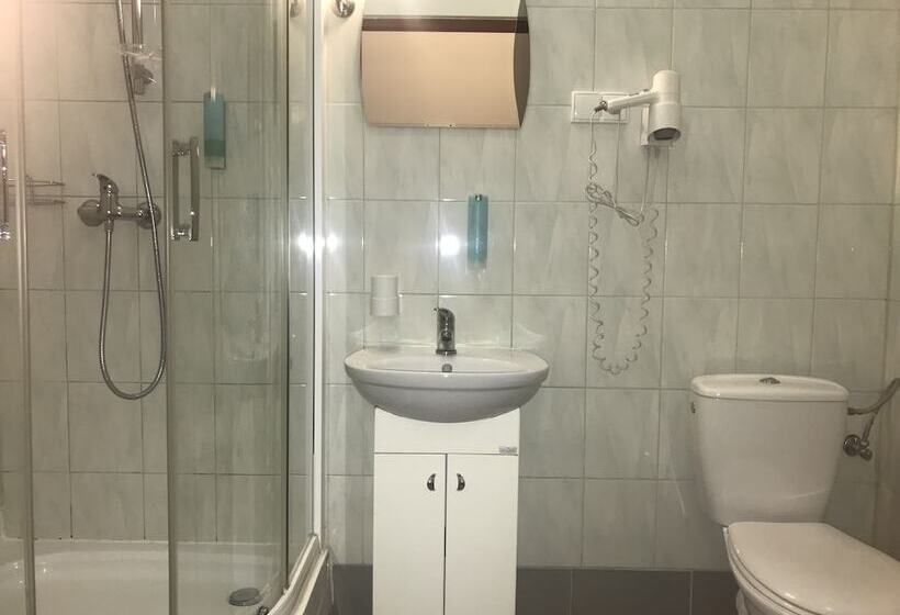 Quarto Triplo Estandar, Krakow Apartments & Rooms