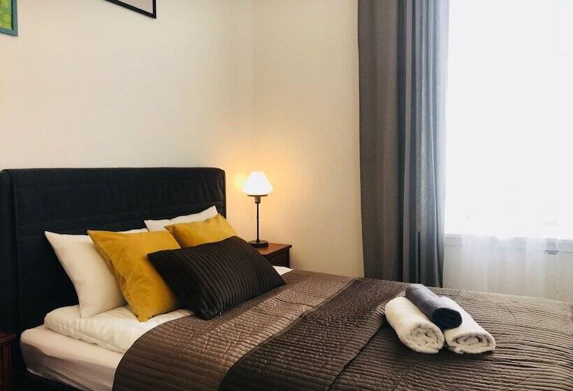 Quarto Quádruplo Estandar, Krakow Apartments & Rooms