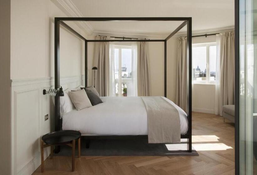 سوئیت با تخت بزرگ, Dear Hotel Madrid