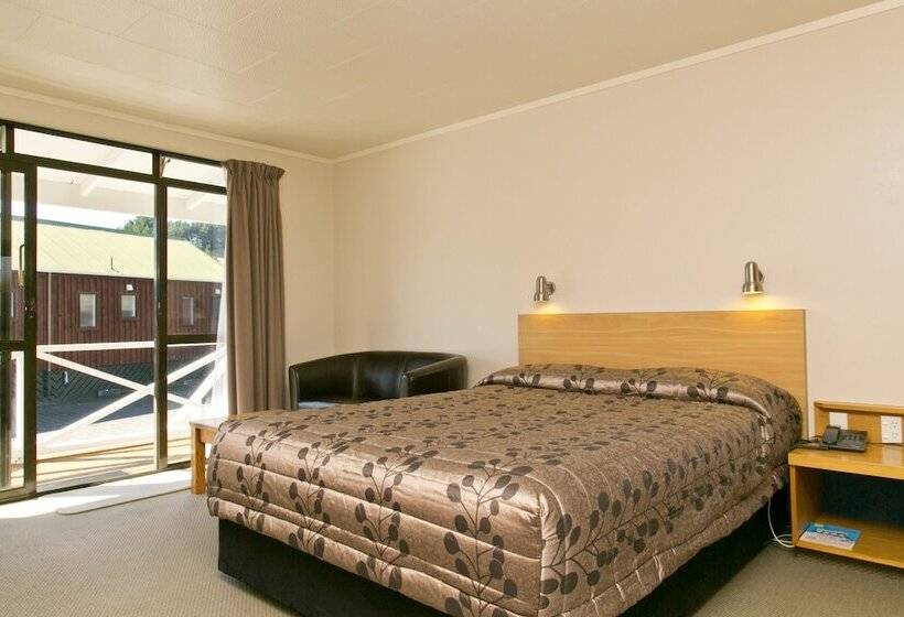 스위트, Turangi Bridge Motel