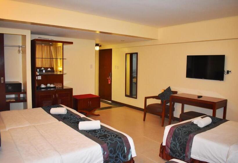 패밀리 룸, Golden Phoenix Hotel Boracay