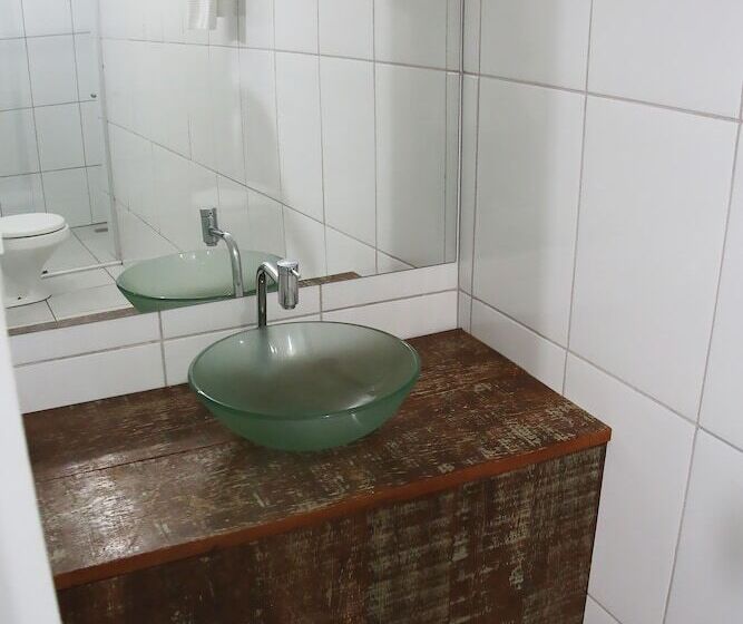 اتاق استاندارد یک نفره, Dutra