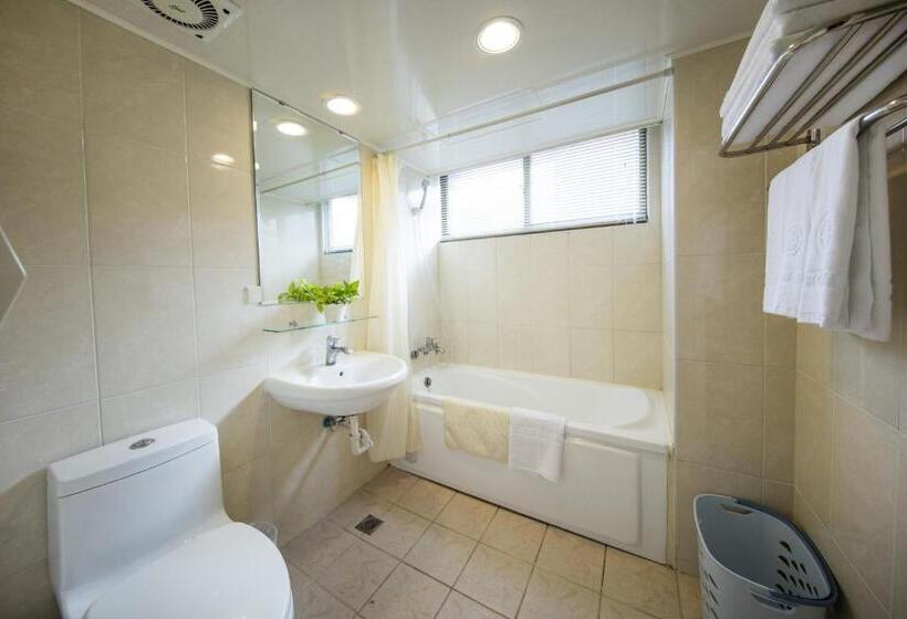 اتاق استاندارد سه نفره, Fulwon