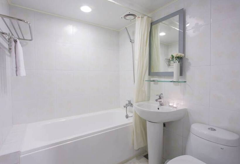 اتاق خانوادگی, Fulwon