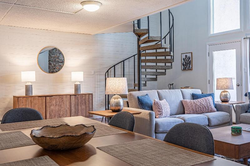 اتاق خانوادگی, Fulwon