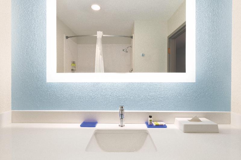 اتاق استاندارد سه نفره, Fulwon