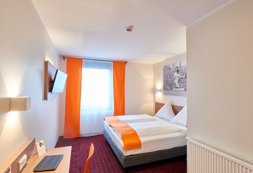 Номер Комфорт, Mcdreams Hotel Mönchengladbach
