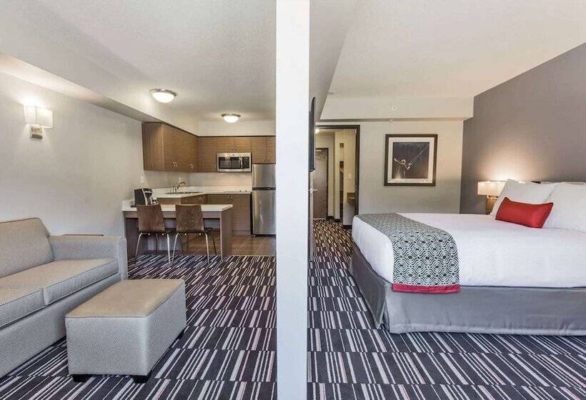 Люкс, Microtel Inn & Suites By Wyndham Fort Saint John