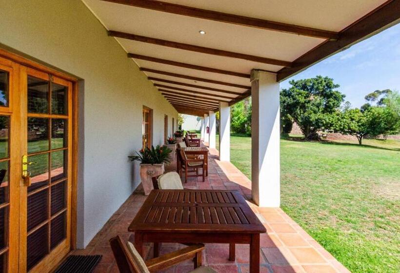 Люкс, Mooiplaas Guest House