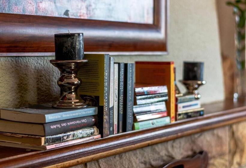 Семейный Номер Вид на Сад, Mooiplaas Guest House
