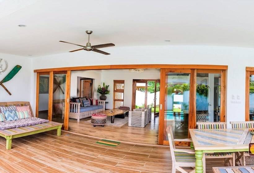 ３ベッドルームのプレミアムビラ, Vida Homes Condo Resort
