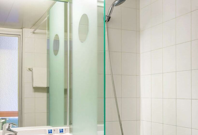 Номер Стандарт, Ibis Budget Paris Porte De Bagnolet