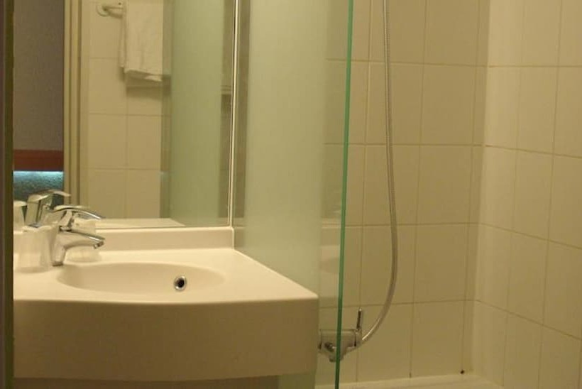 Номер Стандарт Трехместный, Ibis Budget Paris Porte De Bagnolet