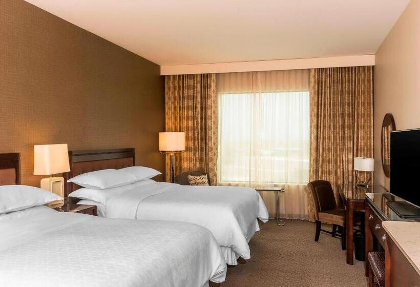 Номер Клуб, Sheraton Mesa Hotel At Wrigleyville West