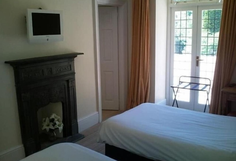 غرفة قياسية, The Hunters Inn