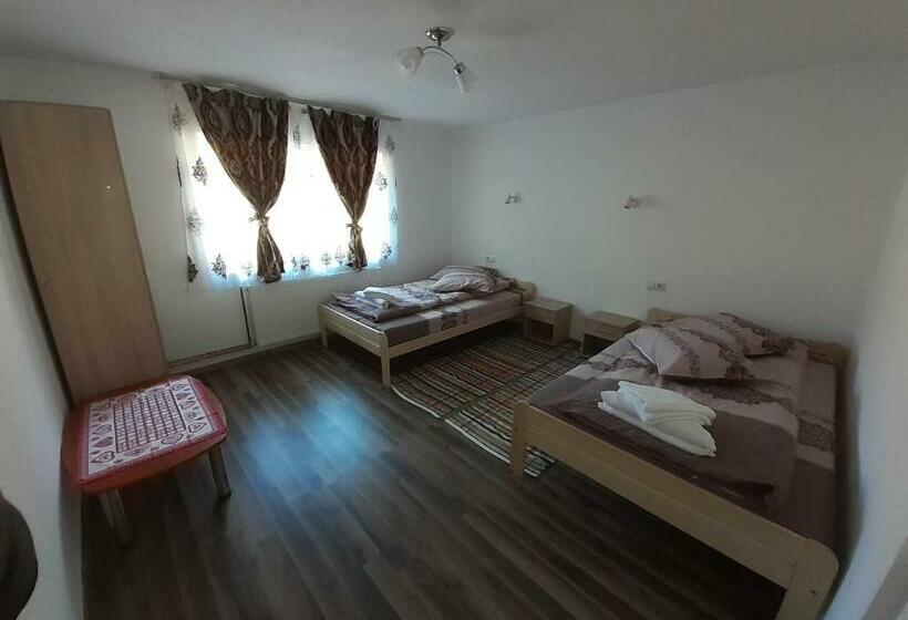 Четырехместный Номер Стандарт, Cabana Colț De Rai