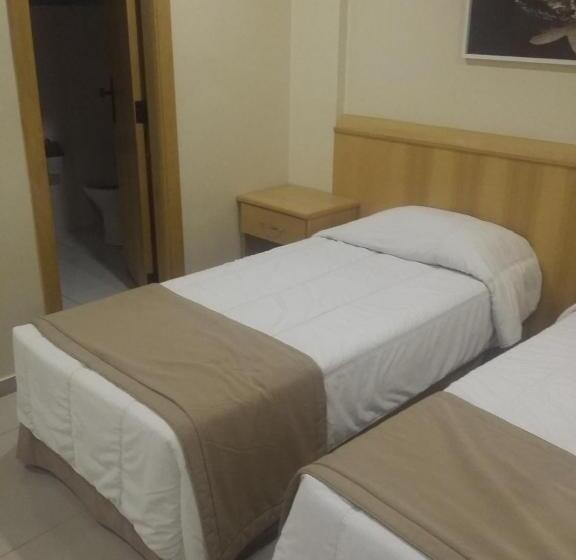 Quarto Estandar, Saionara