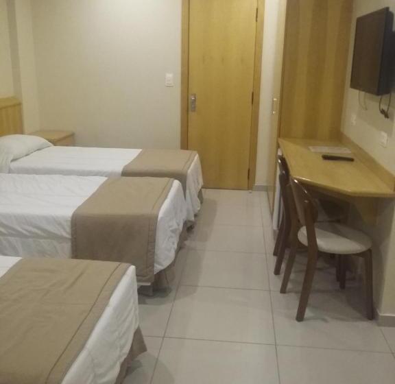 Quarto Familiar, Saionara