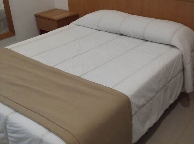 Quarto Estandar Individual, Saionara