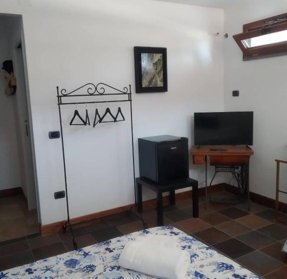 Номер Стандарт Трехместный, Elios Bed And Breakfast In Villa   Fuscaldo