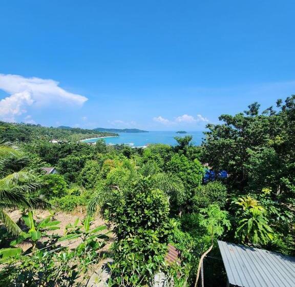 标准三人间共用浴室, Sweet View Guesthouse