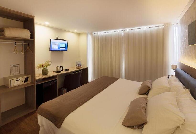 سوییت لوکس, Tryp By Wyndham Varginha Cafe Royal