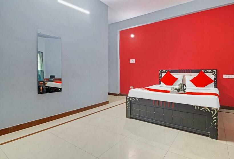 اتاق استاندارد, O Jagannath Near Shilparamam