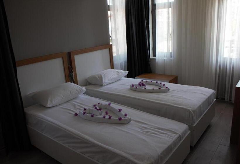 اتاق خانوادگی, Akalia Resort