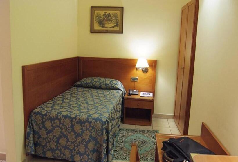 اتاق استاندارد یک نفره, Adria