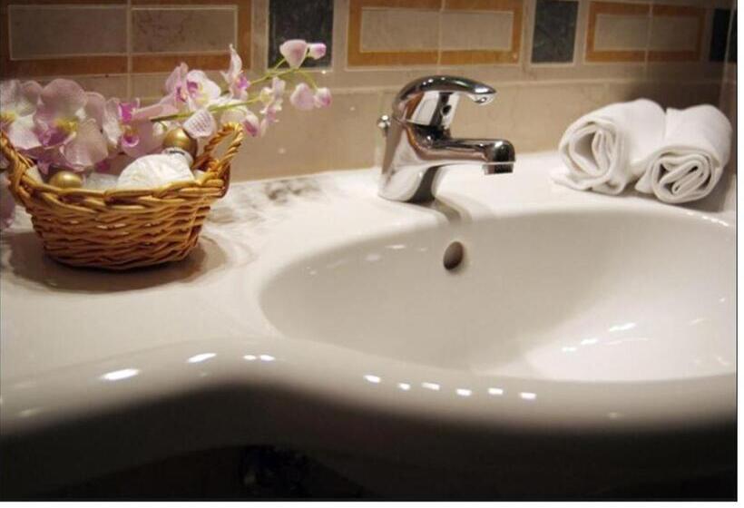 اتاق استاندارد, Adria