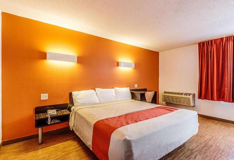 Стандартный Номер Кровать Кинг, Motel 6 Wisconsin Rapids, Wi