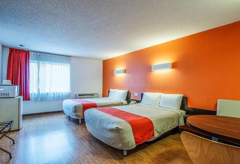 Номер Стандарт, Motel 6 Wisconsin Rapids, Wi