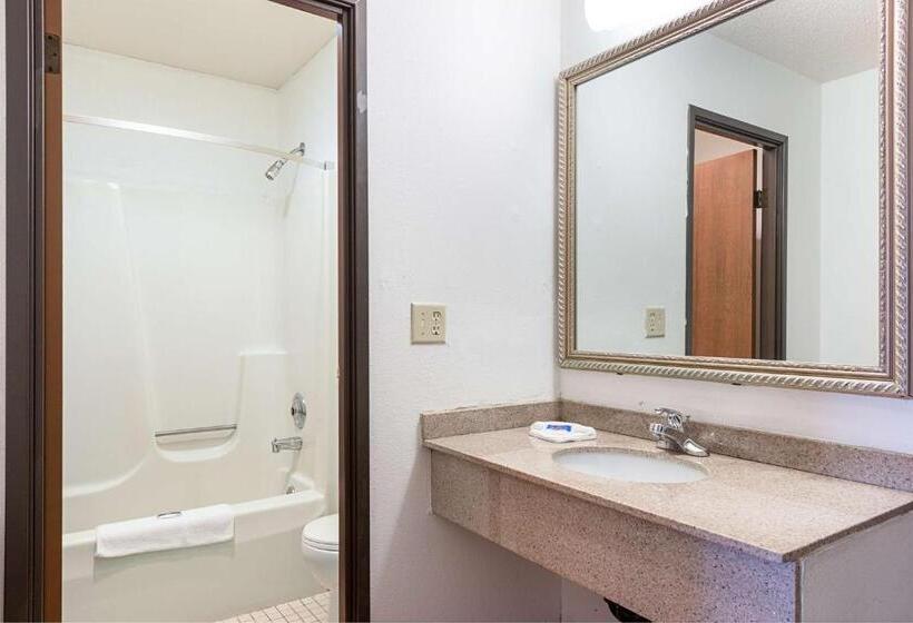 Номер Стандарт, Motel 6 Wisconsin Rapids, Wi