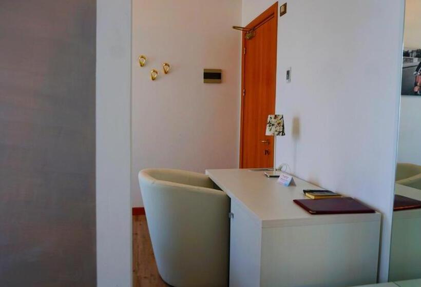 バルコニー付きジュニアスイート, Park Hotel Val Di Monte S