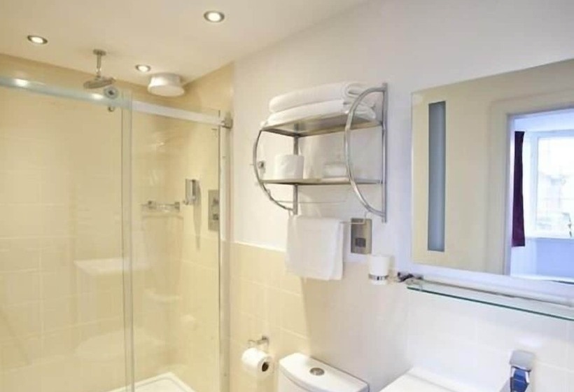 Номер Стандарт, Burton Stone Inn   Free Parking On Site