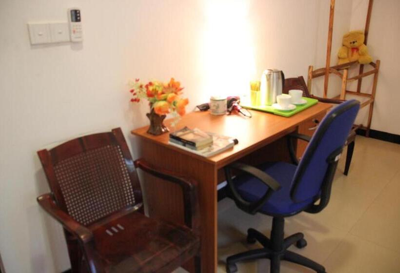 Номер Deluxe, Miheen Hotel & Resort   Anuradhapura
