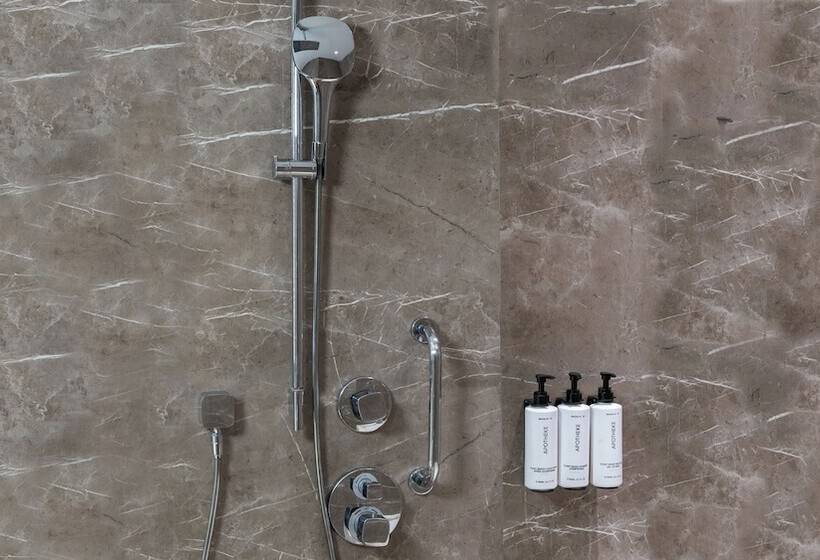 سوییت جونیور کلاب, Crowne Plaza Florya Istanbul, An Ihg