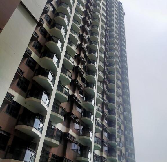 חדר משפחתי, Le 10 The Radiance Manila Bay