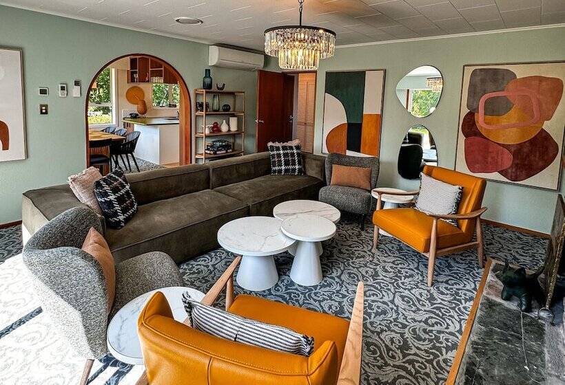 Дом 4 Спальни, Arrowtown Motel
