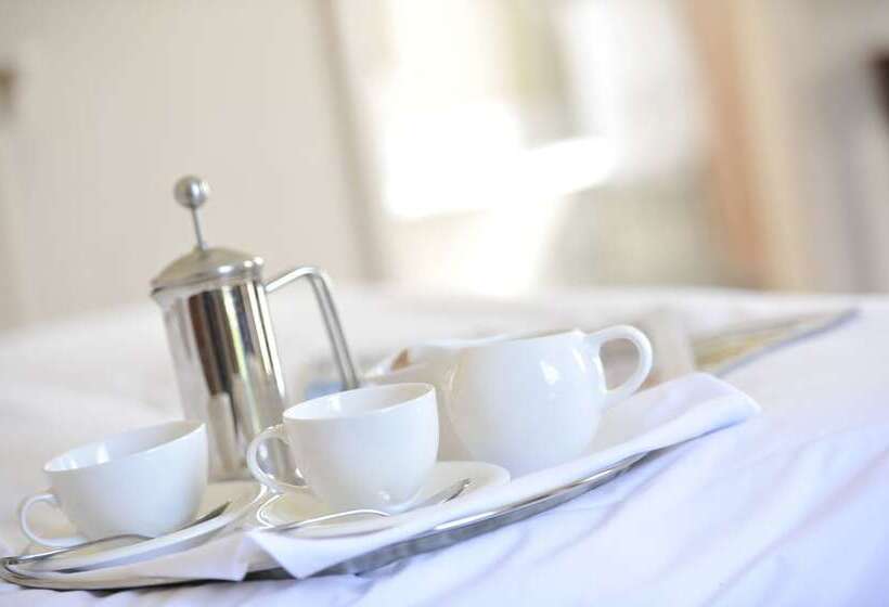 Deluxe Room, The Elms Hotel And Spa
