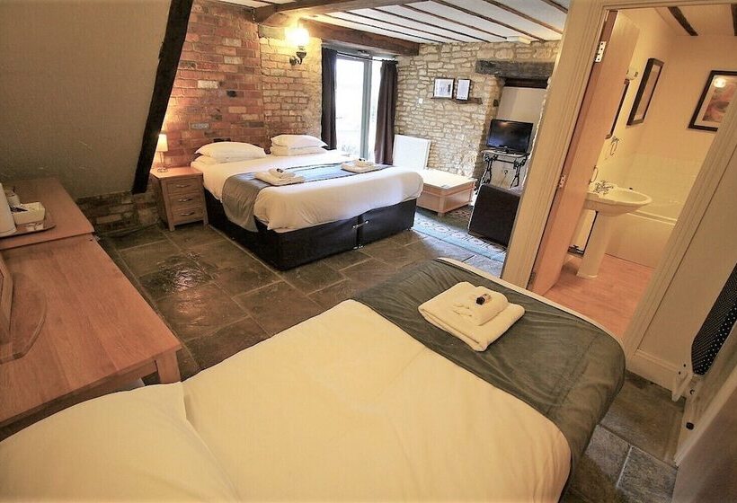 Трехместный Номер Deluxe, The Kings Arms