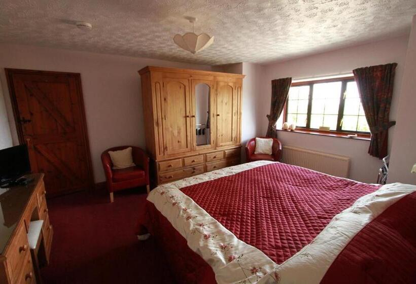 اتاق خانوادگی, Pointers Guest House