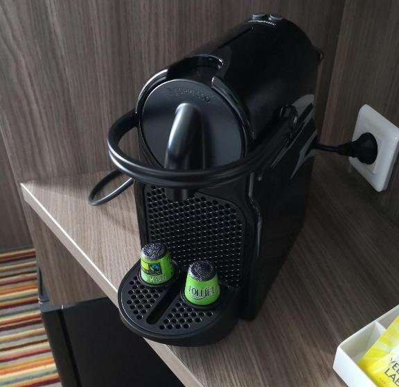 Трехместный Номер Премиум, Brit Hotel Dieppe