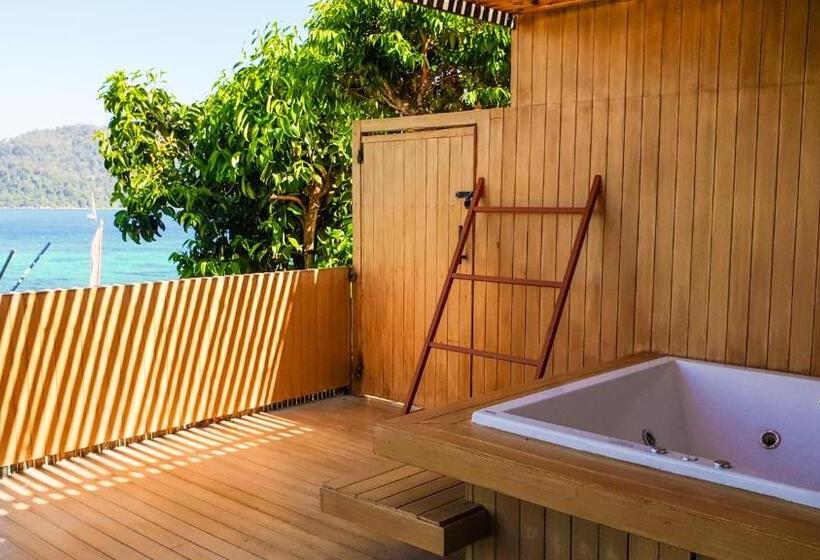Standard Room with Hidromassage Sea View, The Cliff Lipe