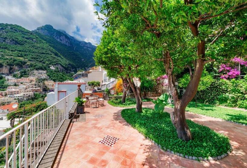 Люкс с Террасой, Villa Magia